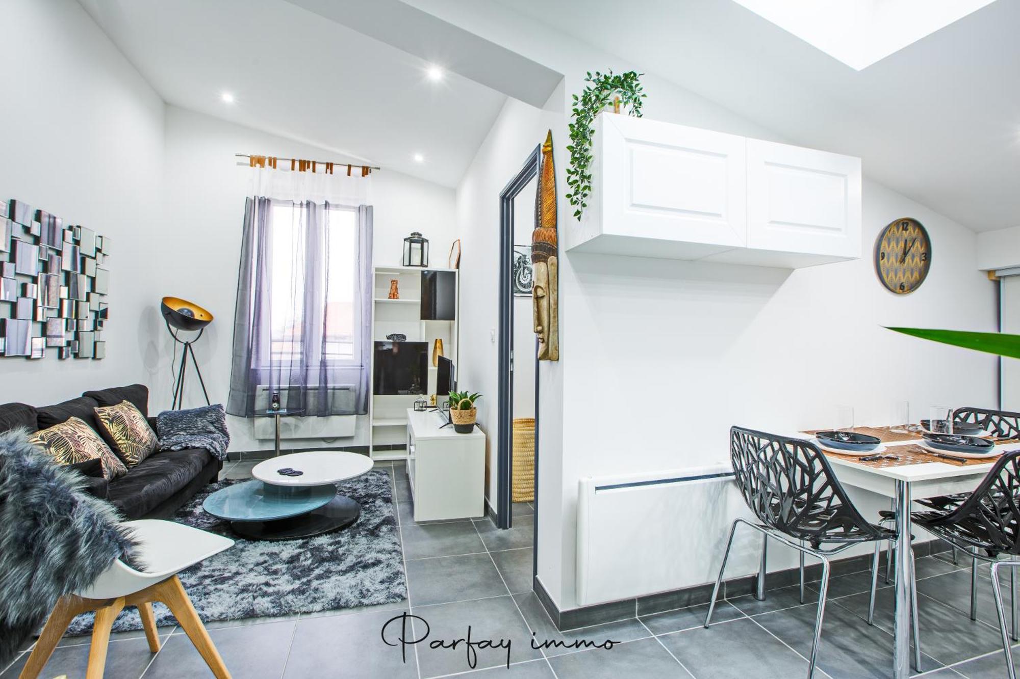 Agreable Et Moderne 2 Pieces ~ Confort Et Design Clermont-Ferrand Luaran gambar